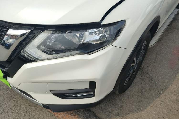 Used Nissan X-Trail 2017 2.5L CVT Luxury Edition 4WD Left Front Headlight