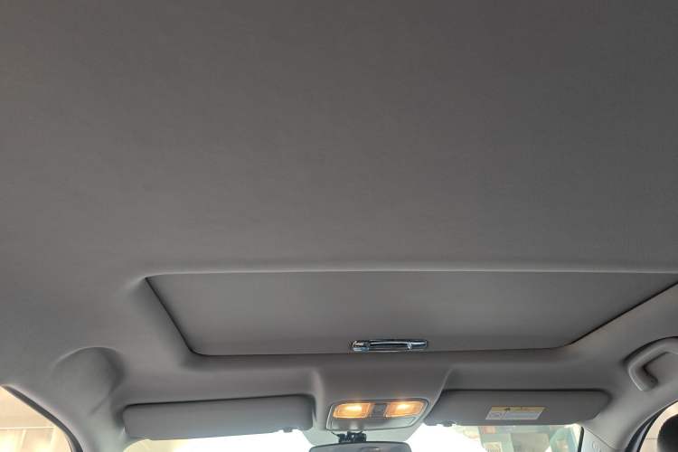 Used Changan CS75 2014 1.8T Automatic Elite Version China V Standard
