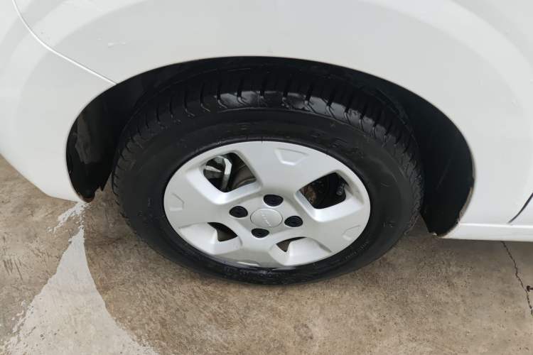 Used Roewe Clever 2021 302 km New Four-Seater Super-Efficient Version
