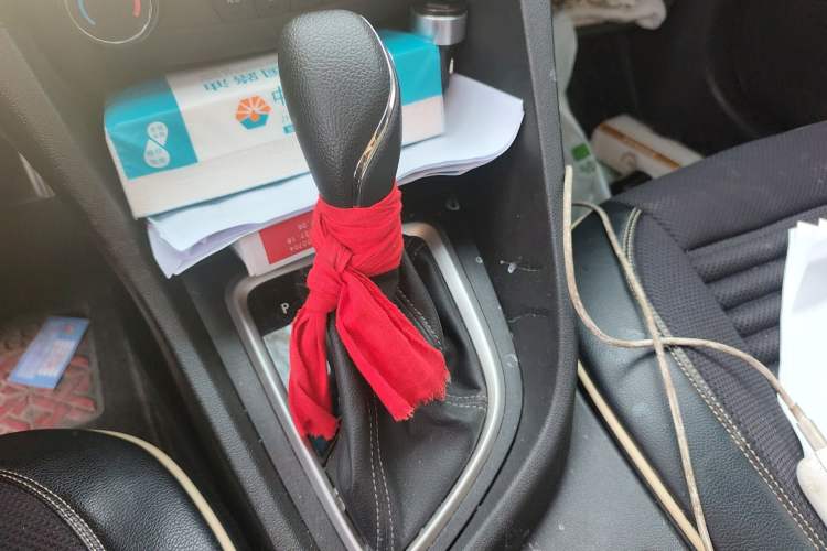 Used Buick GT 2021 Revised Version 1.3T Automatic Mild Hybrid Elite Edition Gear Lever