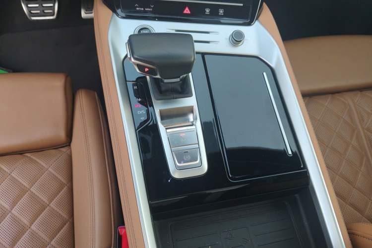 Used Audi Q6 2024 45 TFSI quattro Qiyun Edition Yulin Package 6 seats