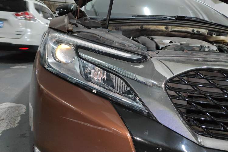 Used DS 6 2016 1.6T Luxury Edition THP160
