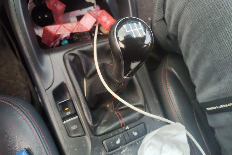 Used CHANGAN CS75 2016 2.0L Manual Leading Version China V Standard
