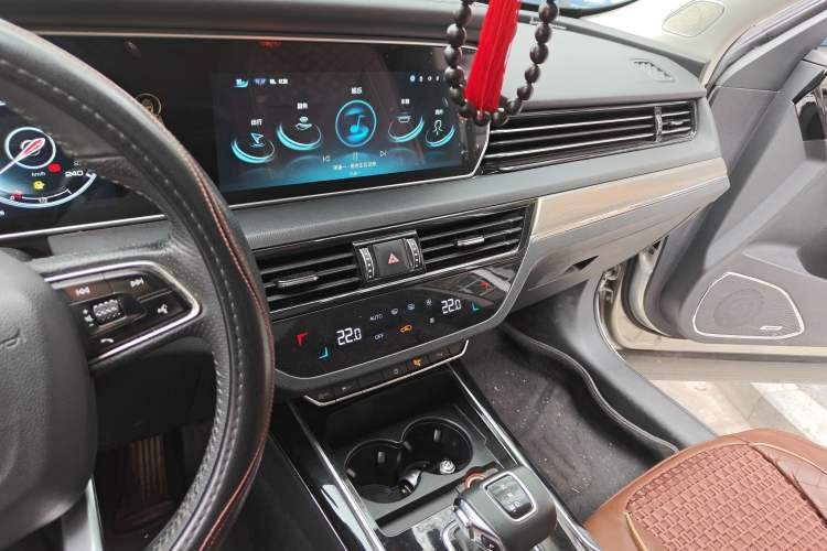 Used Hongqi HS5 2022 Revised Version 2.0T Smart Connect Flagship Edition