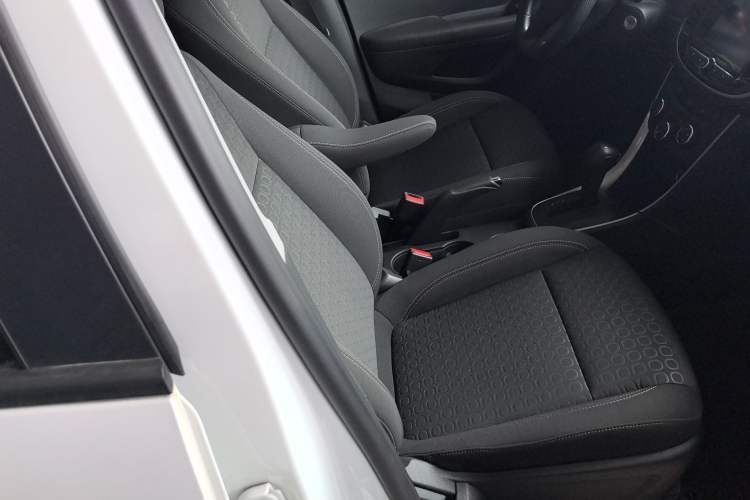 Used Chevrolet Trax 2018 330T Automatic Two-Wheel Drive Elite Model
