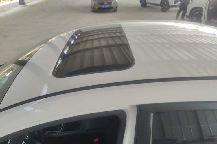 Used Geely Auto Emgrand 2021 UP 1.5L CVT Luxury Model Roof