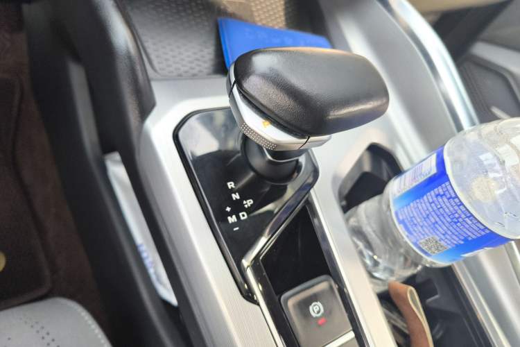 Used Geely Auto Preface 2021 2.0TD Flagship Edition Gear Lever