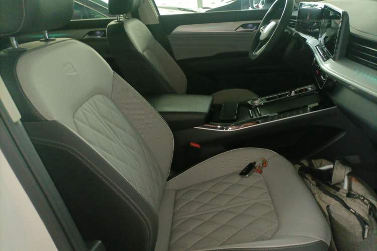 Used Volkswagen Tavendor 2023 380TSI Four-Wheel Drive R-Line Cruise Edition