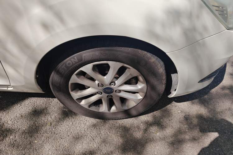 Used Ford Focus 2013 Sedan Classic 1.8L Automatic Base Model