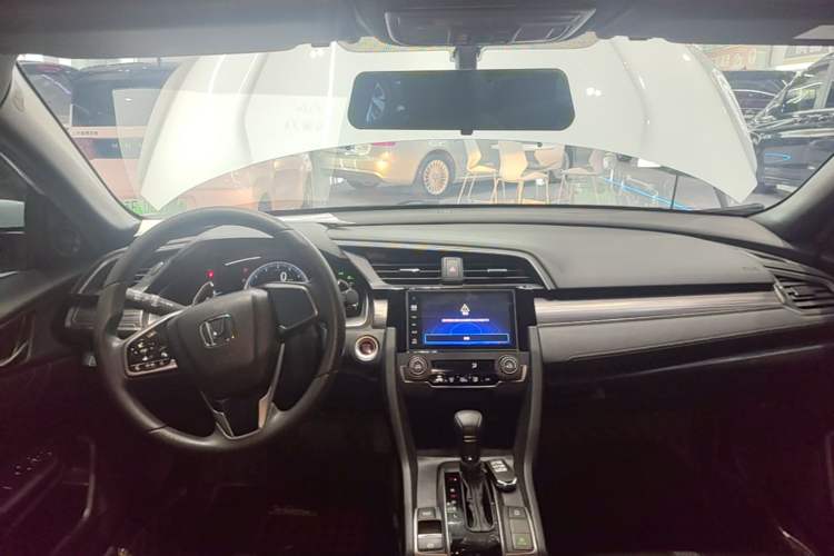 Used Honda Civic 2021 HATCHBACK 220TURBO CVT New Trendsetter