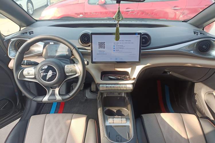 Used BYD Dolphin 2023 420 km Fashion Edition