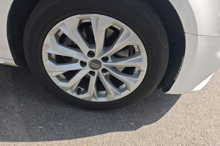 Used Audi A4L 2019 40 TFSI Ambition China VI