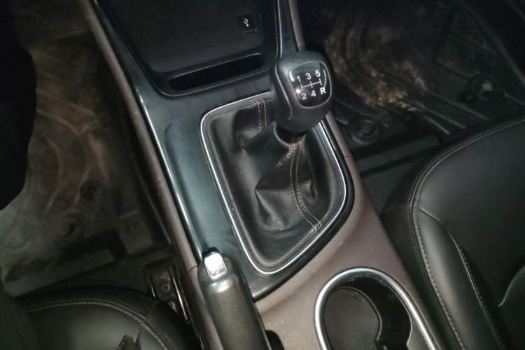 Used GAC Trumpchi GA4 2018 150N Manual Luxury Edition Gear Lever