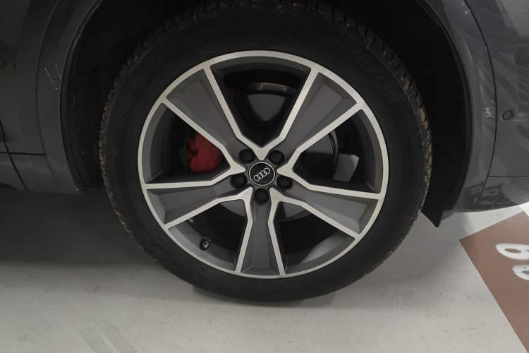 Used Audi Q5L 2022 Updated 45T Luxury Dynamic Version