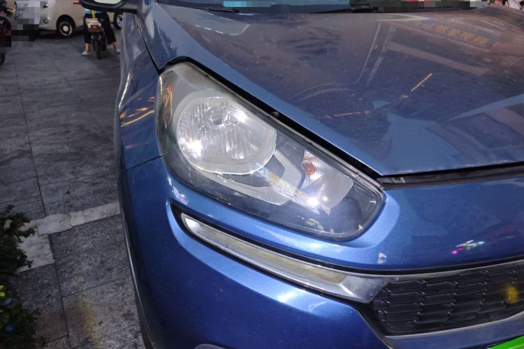 Used Kia KX3 2015 1.6L Automatic Two-Wheel Drive DLX Right Front Headlight