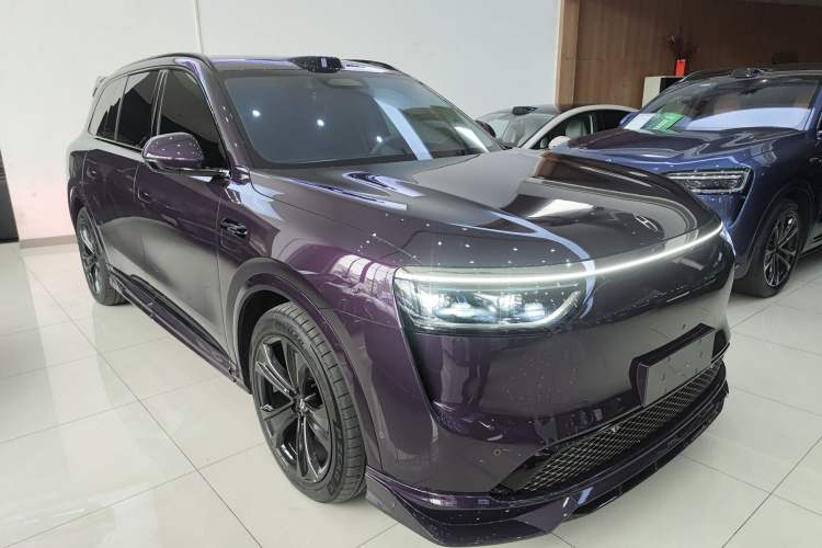 Used Hima AITO M8 2025 Model Pure Electric Max+ Six-Seat Four-Wheel-Drive Version