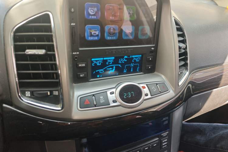 Used Chevrolet Captiva 2017 2.4L 4x4 Flagship Edition 7-Seater