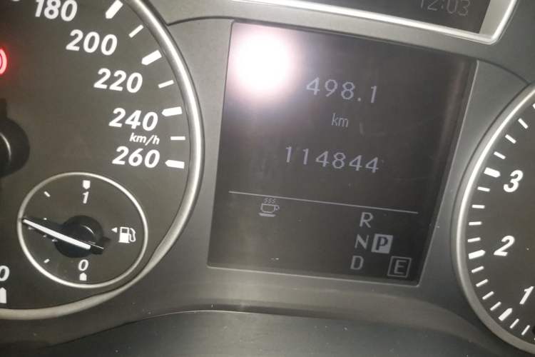 Used Mercedes-Benz B-Class 2012 B 180 Odometer Close Up