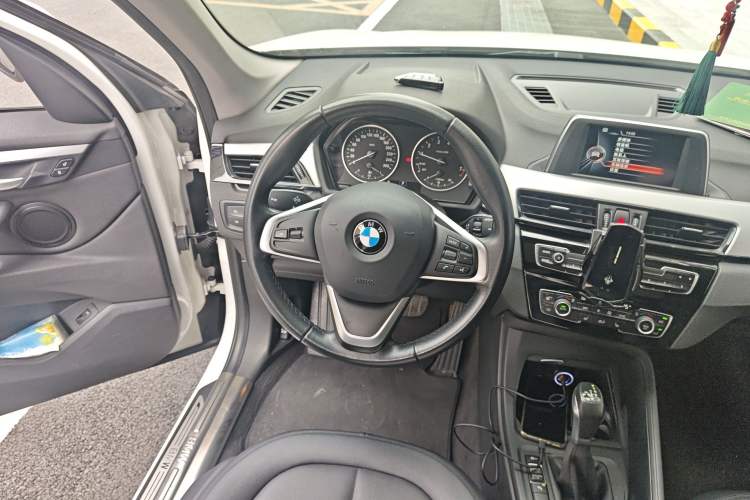 Used BMW X1 2016 sDrive18Li Premium Edition
