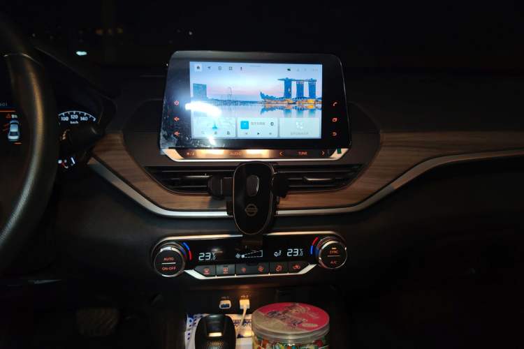 Used Nissan Teana 2021 2.0L XL Comfort Edition Audio And AC Panel