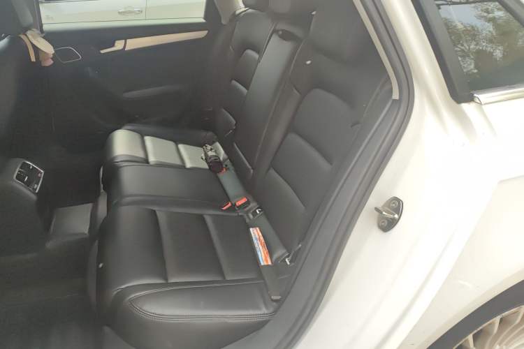 Used Audi A4L 2016 35 TFSI Collector's Edition Automatic Standard Model Left Rear Seat