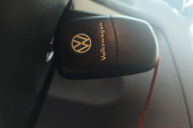 Used Volkswagen Touran 2013 1.4T DSG Comfort Edition 5-Seater Vehicle Key