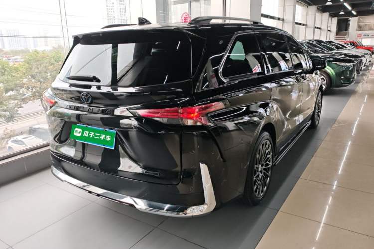 Used Toyota SIENNA 2021 2.5L Hybrid Comfort Edition