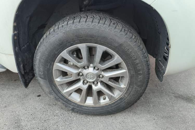 Used Toyota Prado 2018 3.5L Automatic TX-L NAVI with Rear-Mounted Spare Tire Right Front Wheel Hub