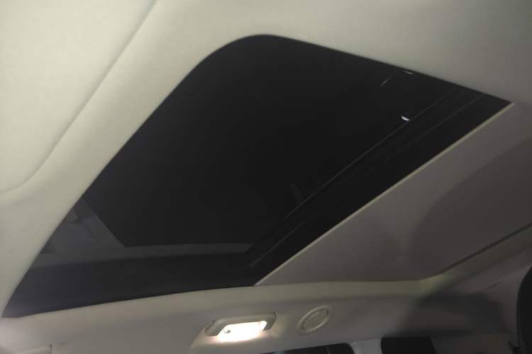 Used Ford Edge 2018 EcoBoost 245 Two-Wheel-Drive Titanium 7-Seater China V Standard