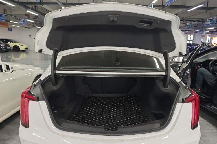 Used Cadillac CT5 2021 Revised 28T Luxury Version Trunk