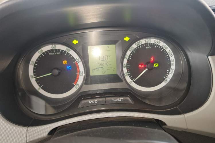 Used Skoda Fabia 2017 1.4L Automatic Car Enjoy Edition Instrument Cluster