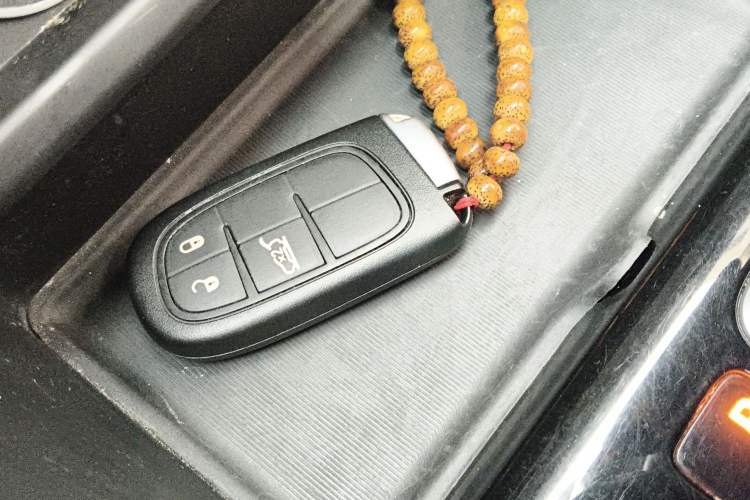 Used Jeep Grand Commander 2022 2.0T Two-Wheel Drive Luxury Version