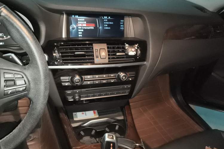 Used BMW X4 2014 xDrive20i X Design Package Audio And AC Panel