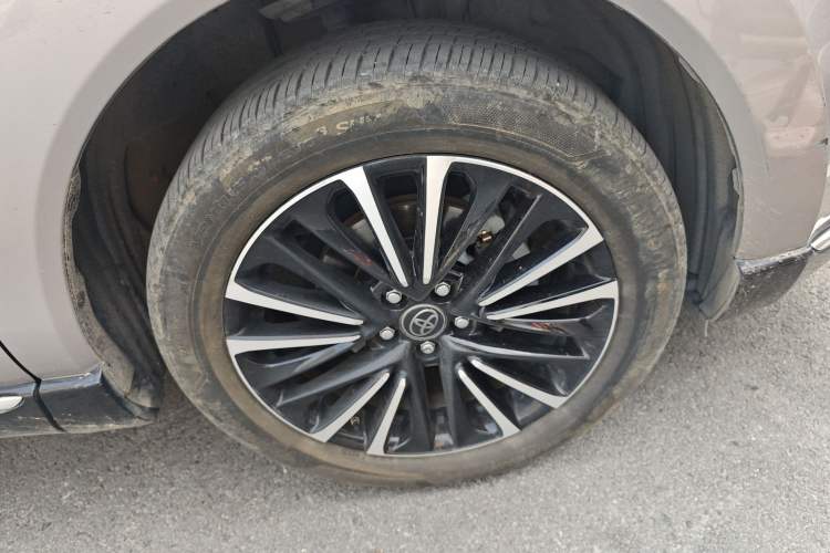 Used Toyota Venza 2022 2.0L CVT Two-Wheel Drive Prestige Edition
