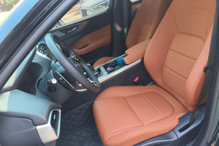 Used Jaguar XEL 2025 2.0T 250 PS R-DYNAMIC 90th Anniversary Edition