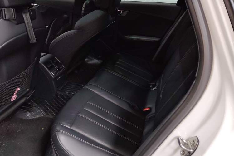 Used Audi A4L 2023 40 TFSI Luxury Dynamic Model