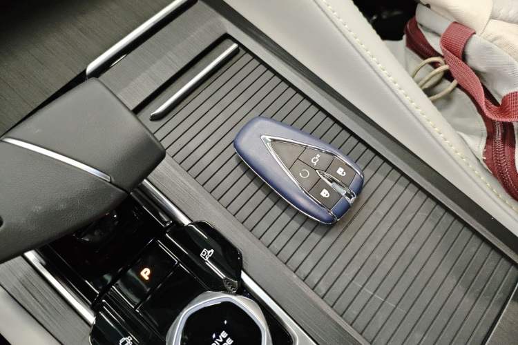 Used CHANGAN CS75 PLUS 2023 3rd Generation 1.5T Automatic Prestige Model