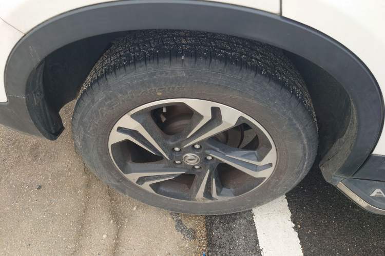 Used Dongfeng Aeolus AX7 2016 1.4T Manual Zhuyue Model Right Rear Wheel Hub