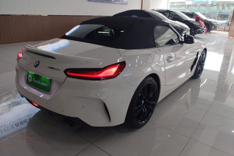 Used BMW Z4 2023 sDrive 25i M Sport Night Edition package Rear Right 45 Deg