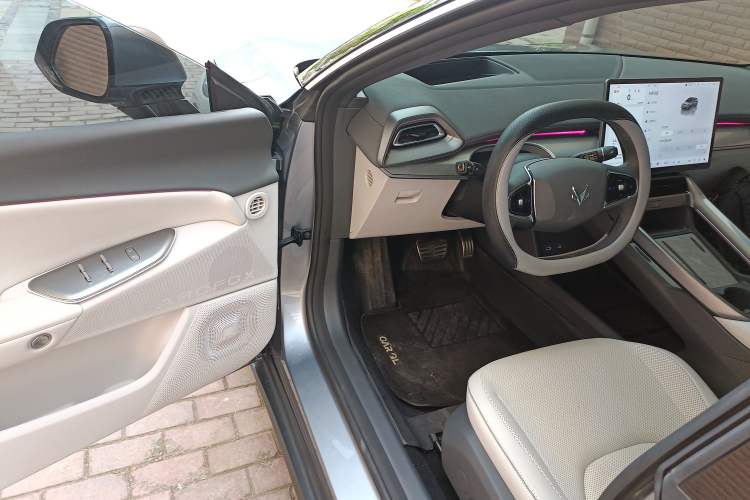 Used ARCFOX Alpha S5 2024 708MAX 200kW Driver Seat