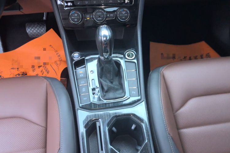 Used Volkswagen Lavida 2019 280TSI DSG Luxury Edition China VI Standard Gear Lever