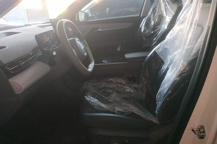 Used Bestune Yueyi 03 2025 565km Premium Edition