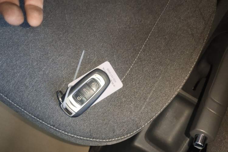 Used Geely Galaxy Panda 2023 Panda Mini 200km Endurance Bear
