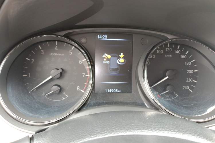 Used Nissan X-Trail 2019 2.0L CVT Smart Connect Comfort Edition 2WD Instrument Cluster