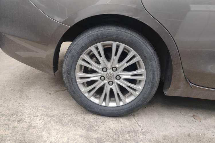 Used Buick GT 2015 15N Automatic Deluxe Edition