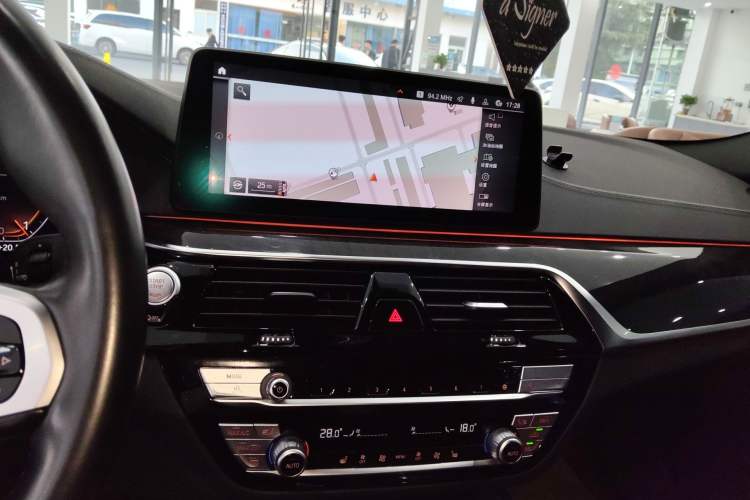 Used BMW 5 Series 2021 525Li M Sport Package