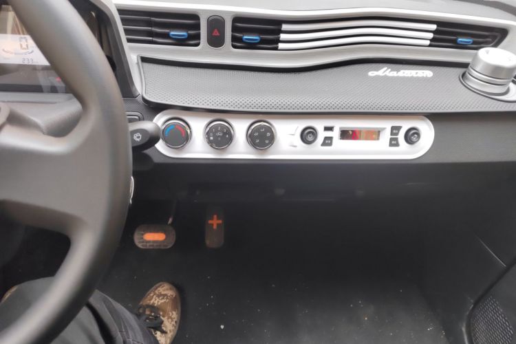 Used Wuling Hongguang MINIEV 2022 Easy Version Lithium Iron Phosphate
