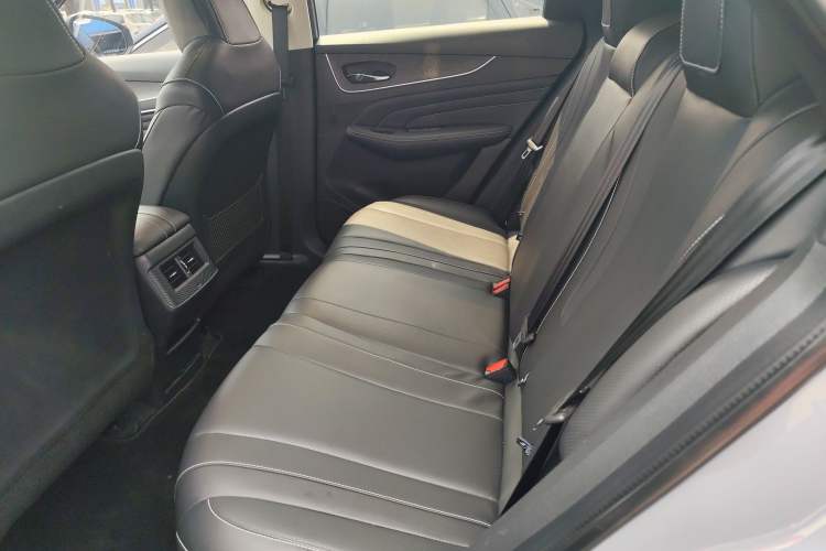 Used Venucia V 2021 260T Idol Edition