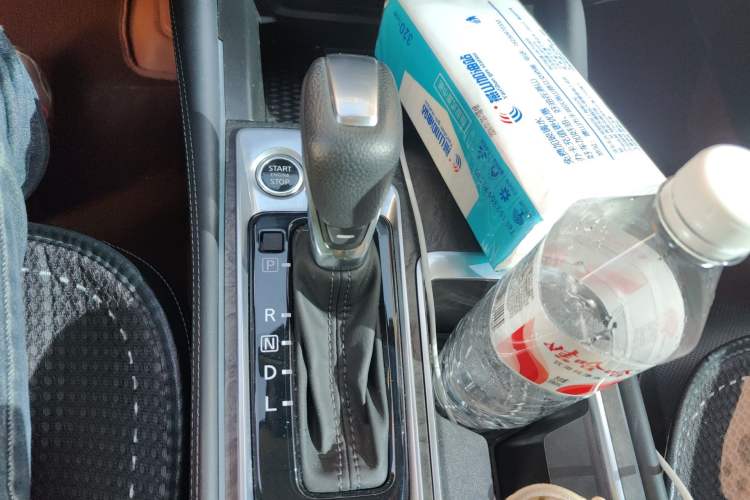 Used Nissan Teana 2022 2.0L XL-Upr Enjoyment Edition Gear Lever