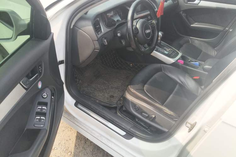 Used Audi A4L 2013 35 TFSI Automatic Standard Model Driver Seat